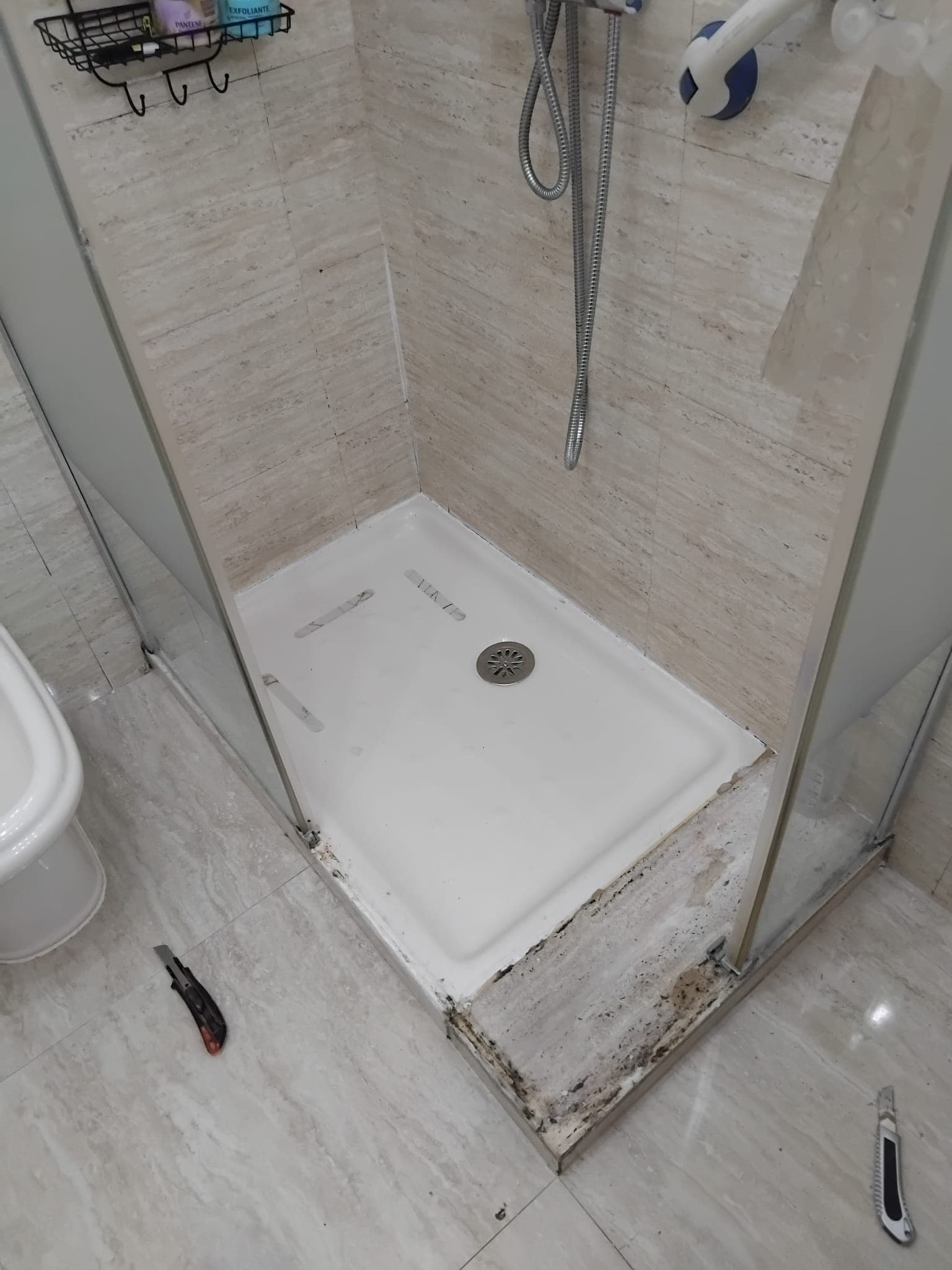 instalación de ducha antes